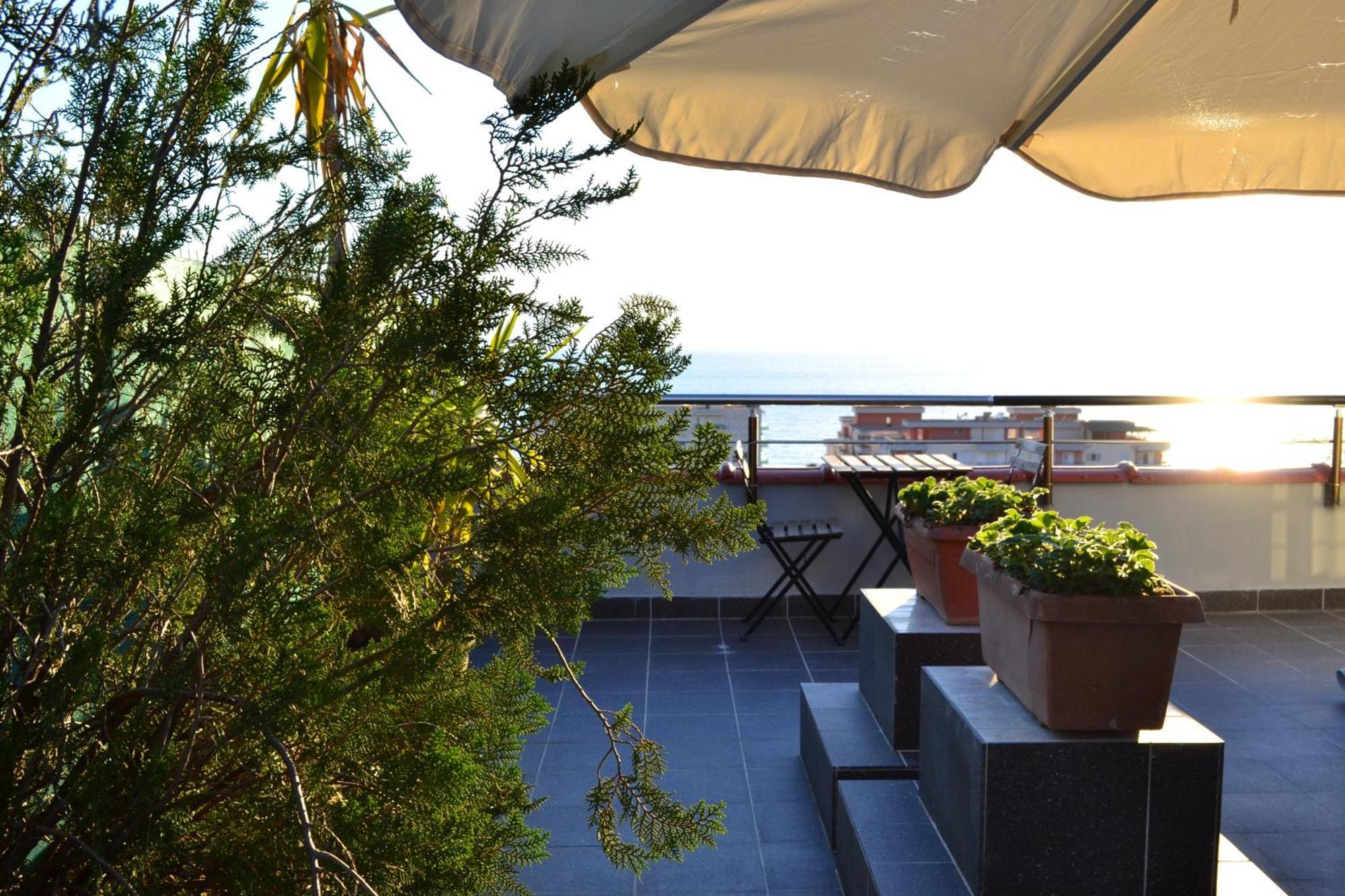 Seaview Penthouse Terrace & Garage Apartment Vlore Exterior photo